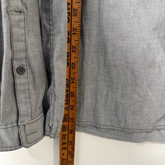 Kuiu Men's Basin Shirt Long Sleeve Grey Large Hunting Casual Button Front - Picture 5 of 8